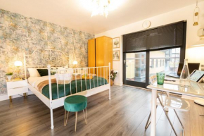 Classy 2 Bed Detatched House- Birmingham- Broad Street & Brindley Place- 10 min walk from Bullring, 02 Arena, New Street Station & Grand Central